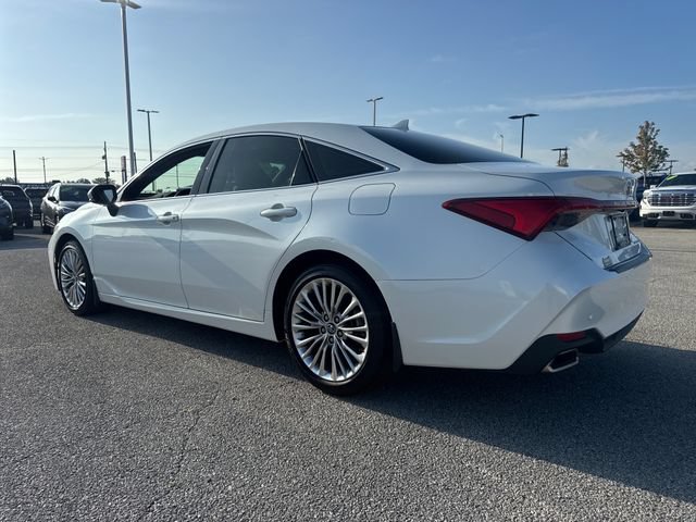 Used 2020 Toyota Avalon Limited w/ Advanced Safety Package FWD image 4