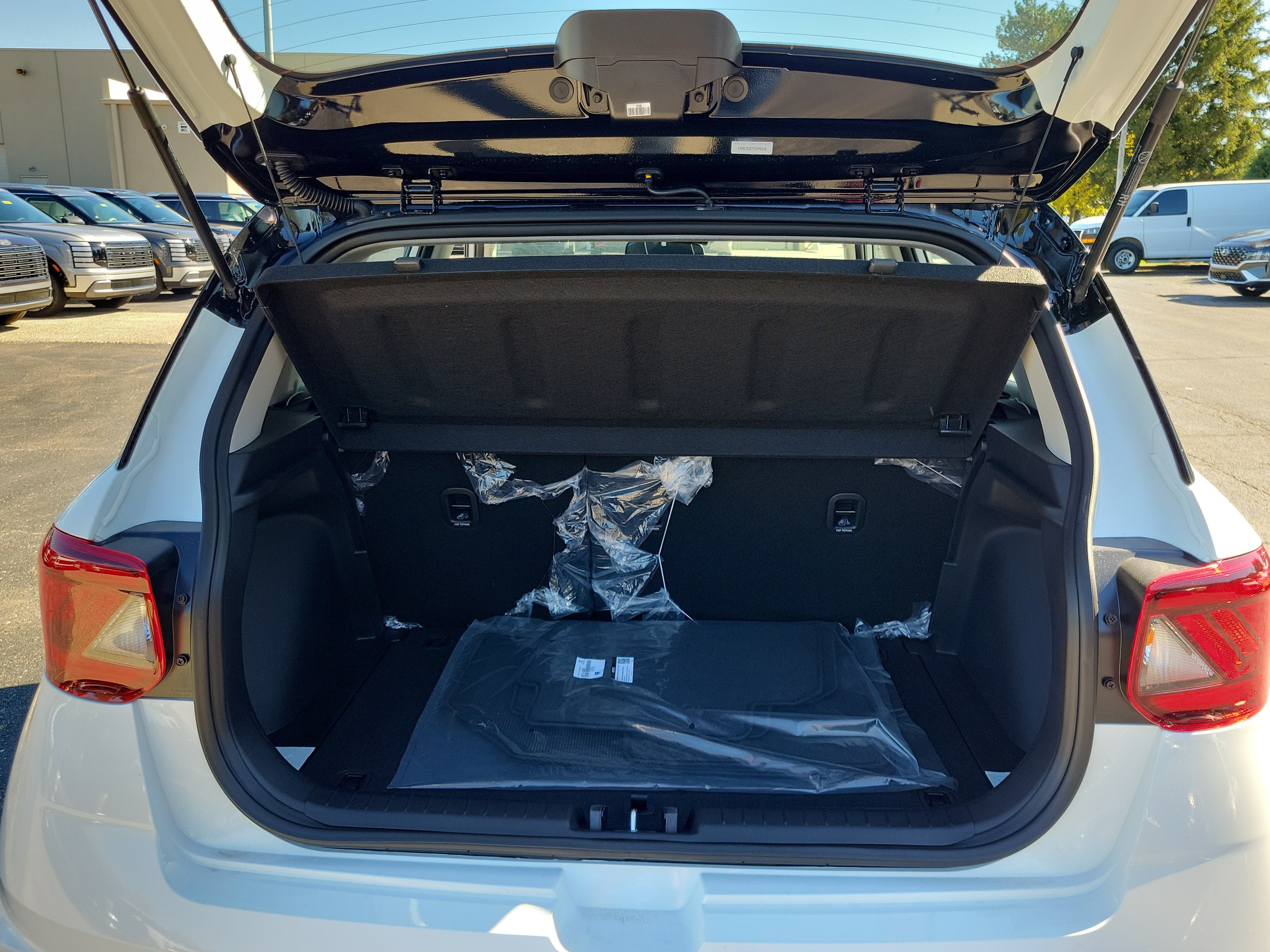 New 2026 Hyundai Venue SEL FWD image 8