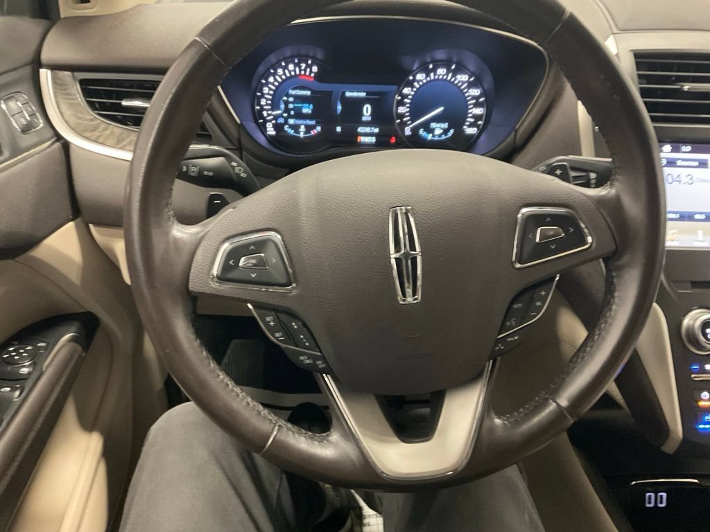 Used 2017 Lincoln MKC Reserve FWD image 7
