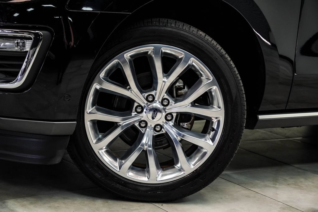 Used 2018 Ford Expedition Max Limited w/ Equipment Group 302A AWD/4WD image 5