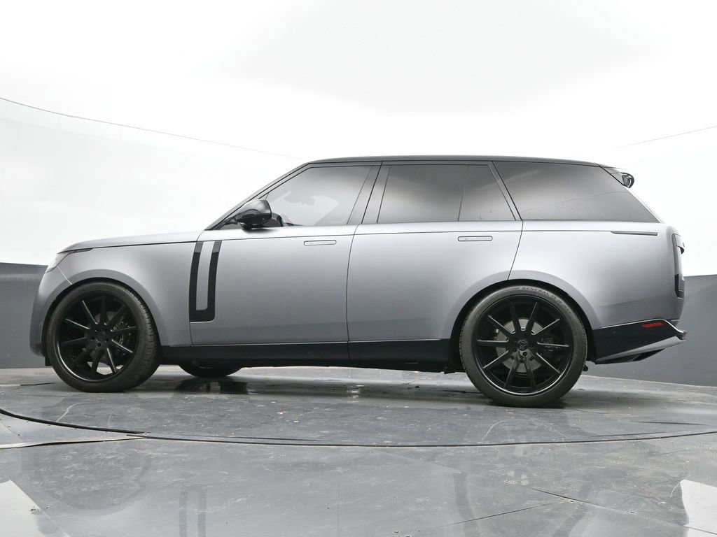 Used 2023 Land Rover Range Rover SE image 44