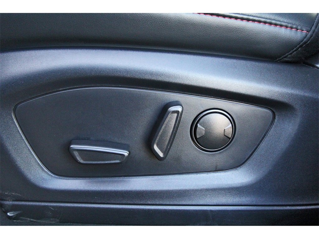 Used 2025 Ford Explorer ST-Line image 25