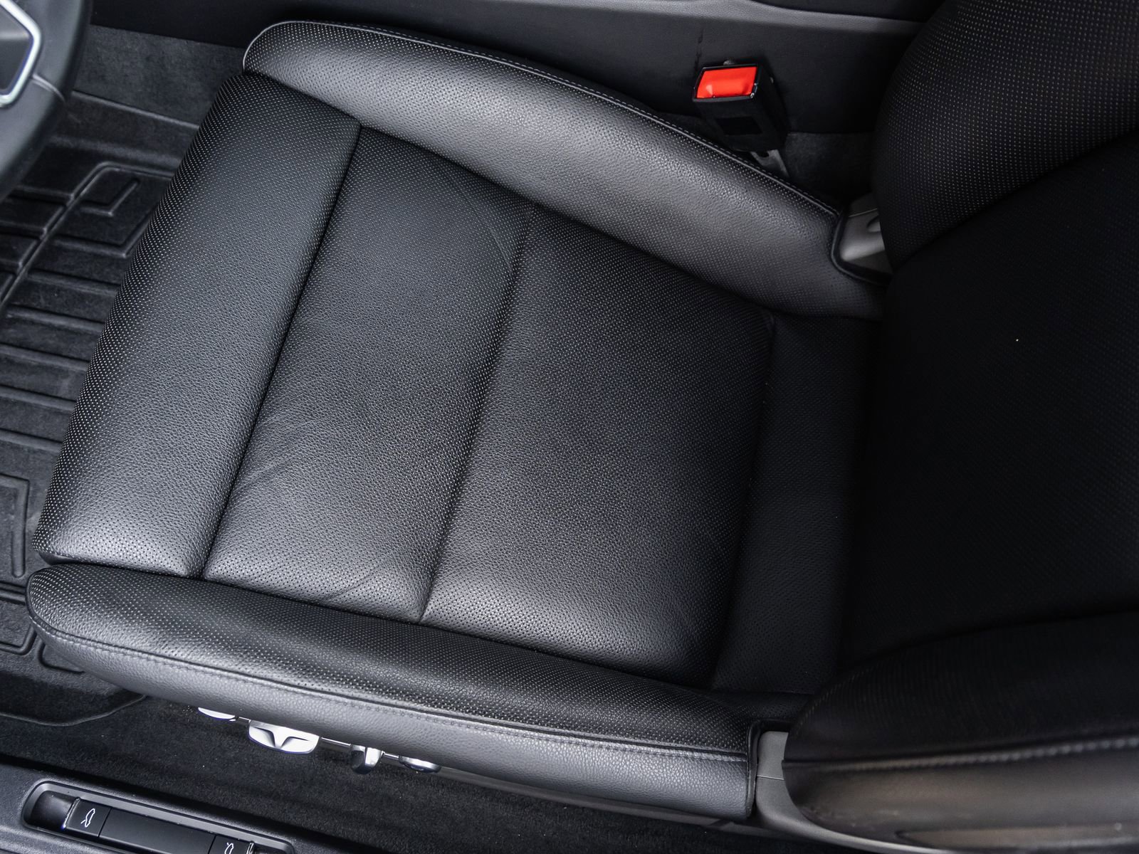 Used 2019 Porsche 911 Carrera image 29