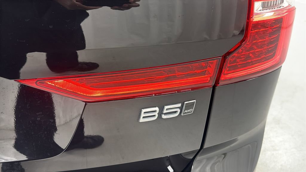 Used 2023 Volvo XC60 B5 Plus w/ Climate Package image 36