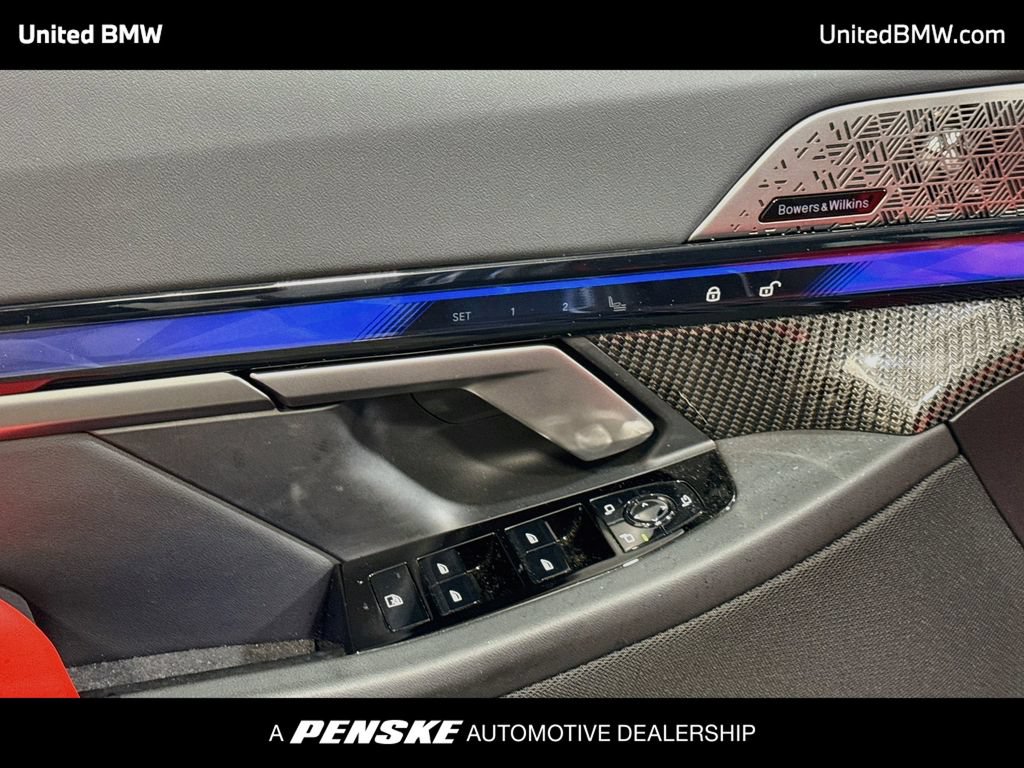 Used 2026 BMW M5 Touring AWD/4WD image 10