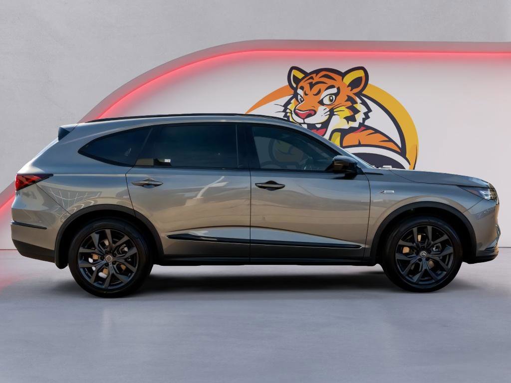 Used 2023 Acura MDX A-Spec image 4