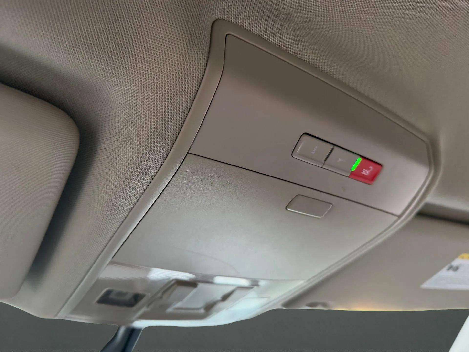 Used 2022 Volkswagen Atlas SE image 49