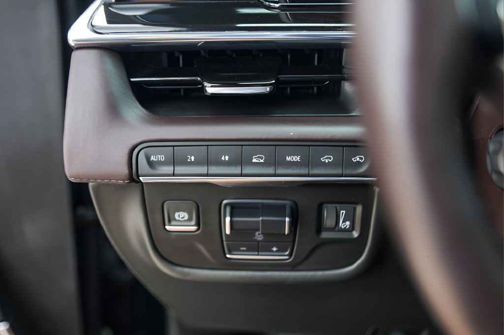 Certified 2023 Cadillac Escalade ESV Sport Platinum w/ LPO, ONYX Package AWD/4WD image 15