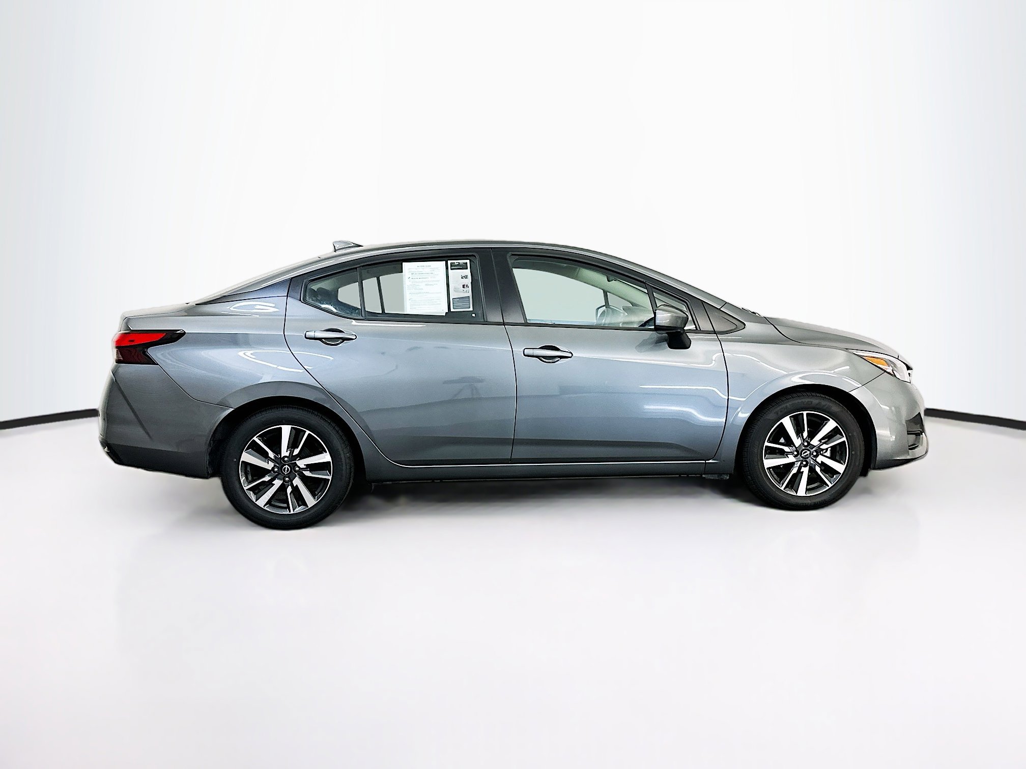 Used 2025 Nissan Versa SV FWD image 10