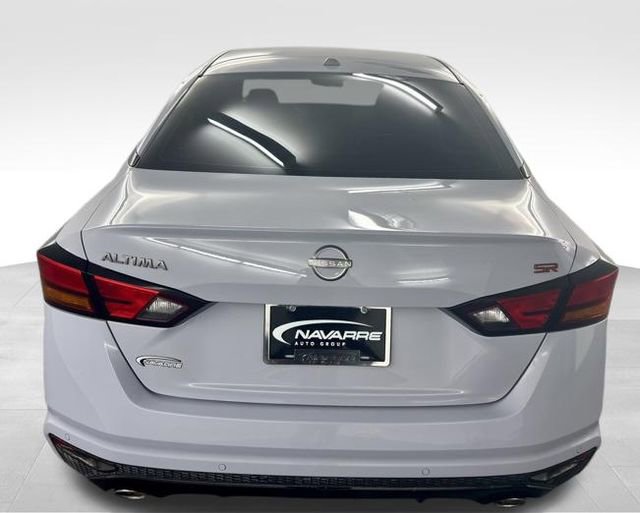 Used 2024 Nissan Altima 2.5 SR w/ SR Premium Package image 8