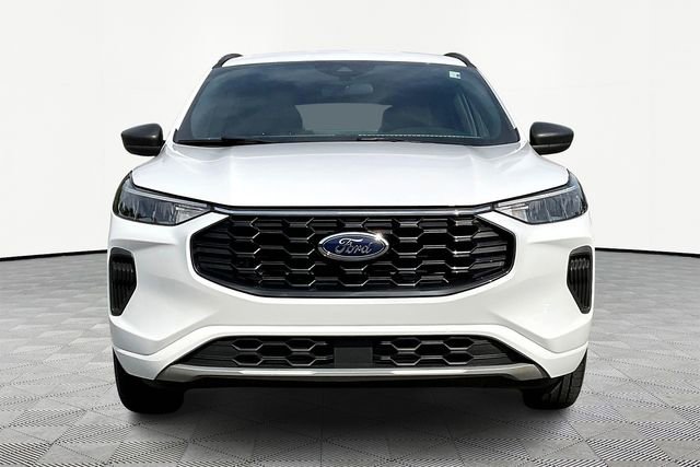 Used 2023 Ford Escape ST-Line w/ Tech Pack #1 image 2