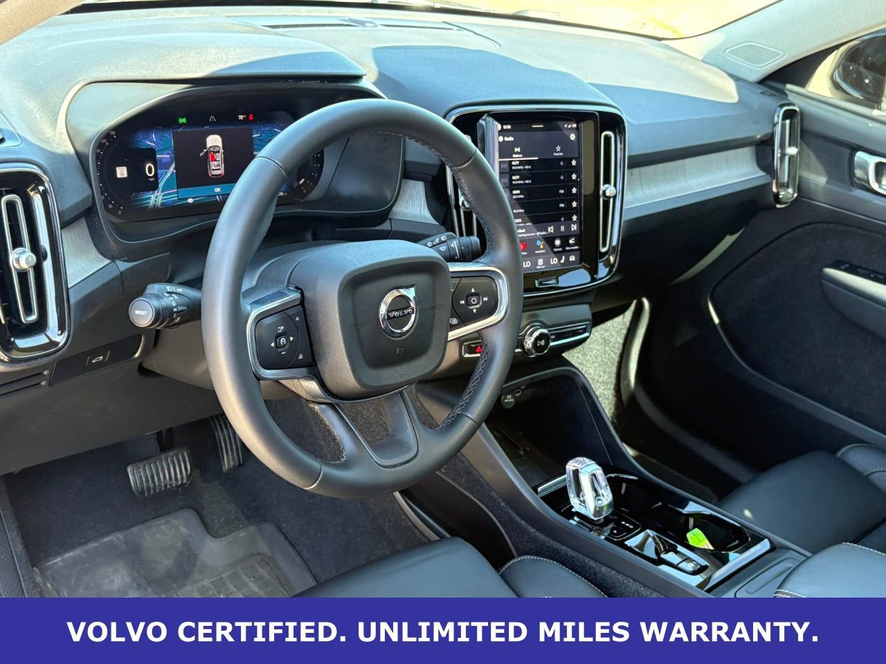 Certified 2023 Volvo XC40 B5 Plus w/ Protection Package Premier image 15