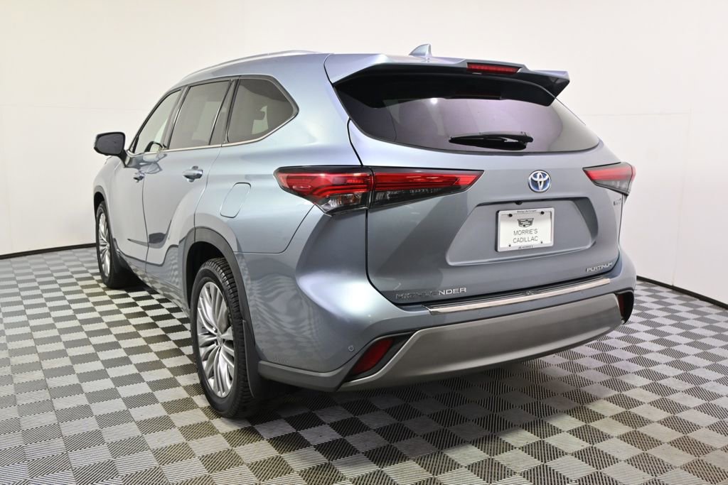 Used 2023 Toyota Highlander Platinum image 4