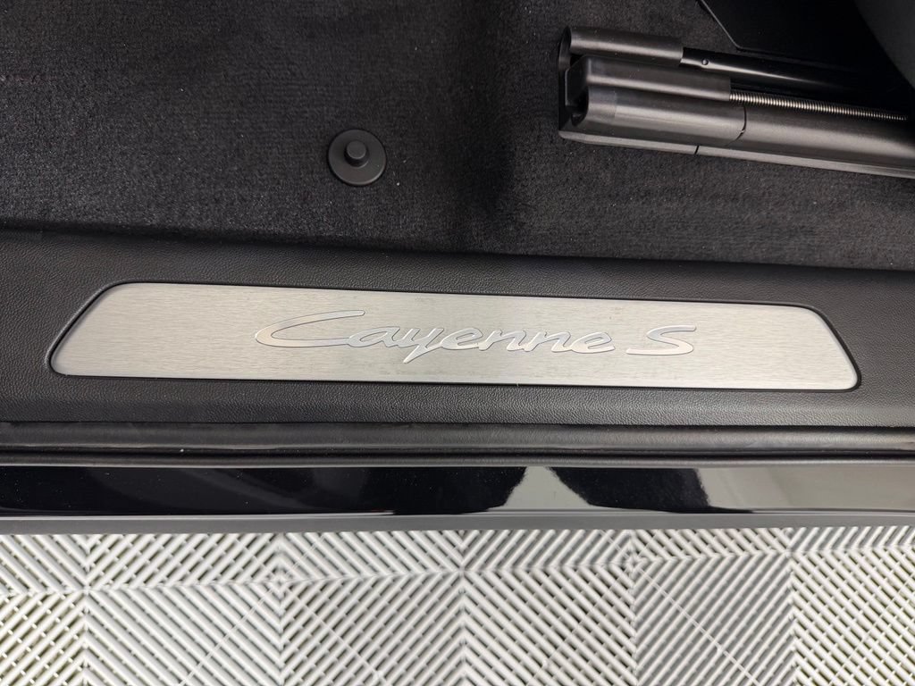 Used 2026 Porsche Cayenne S AWD/4WD image 21