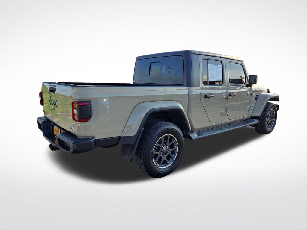 Used 2020 Jeep Gladiator Overland AWD/4WD image 3
