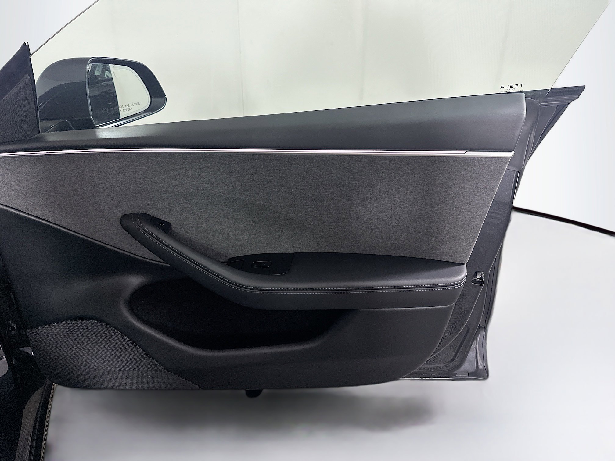 Used 2024 Tesla Model 3 Standard Range RWD image 32