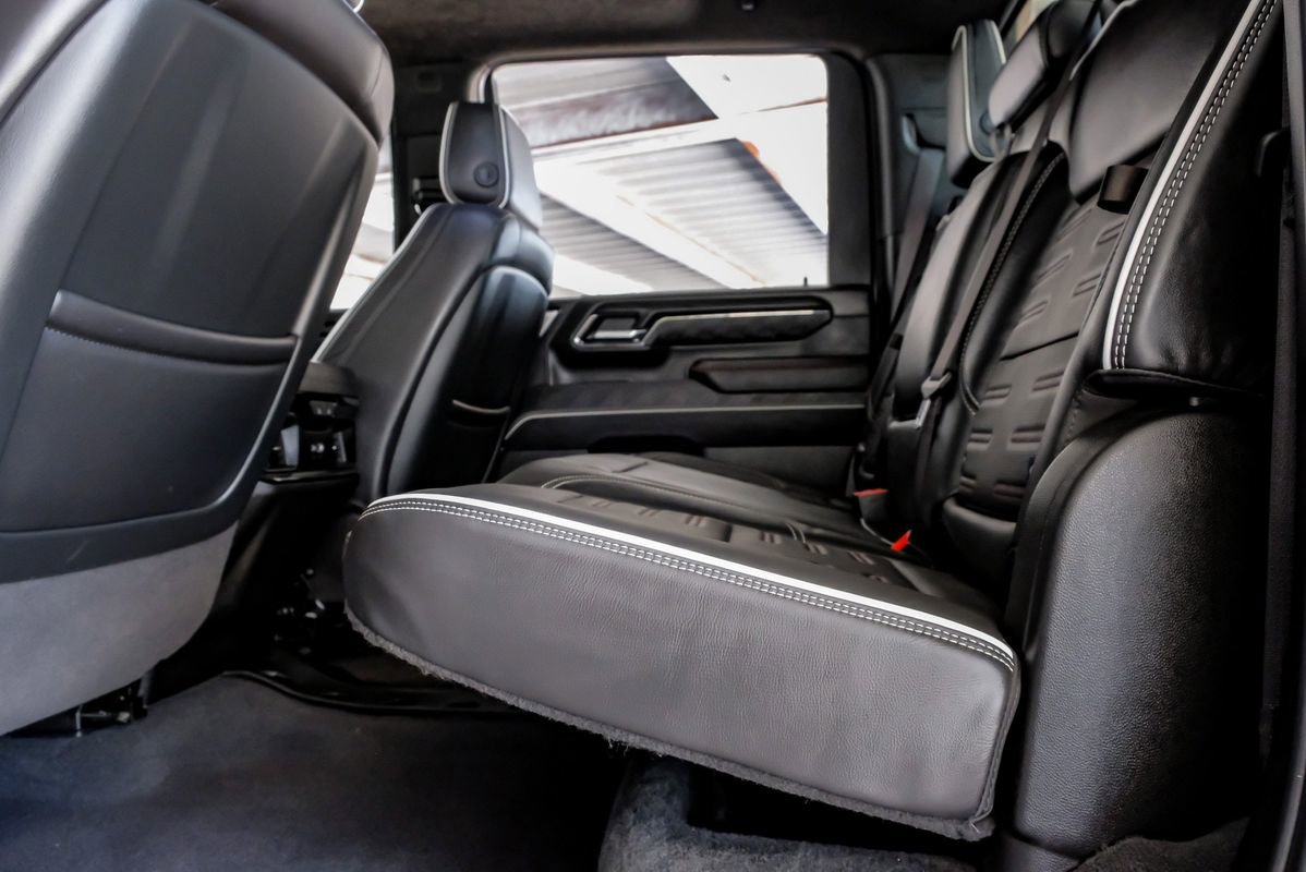 Used 2024 GMC Sierra 2500 AT4X image 37