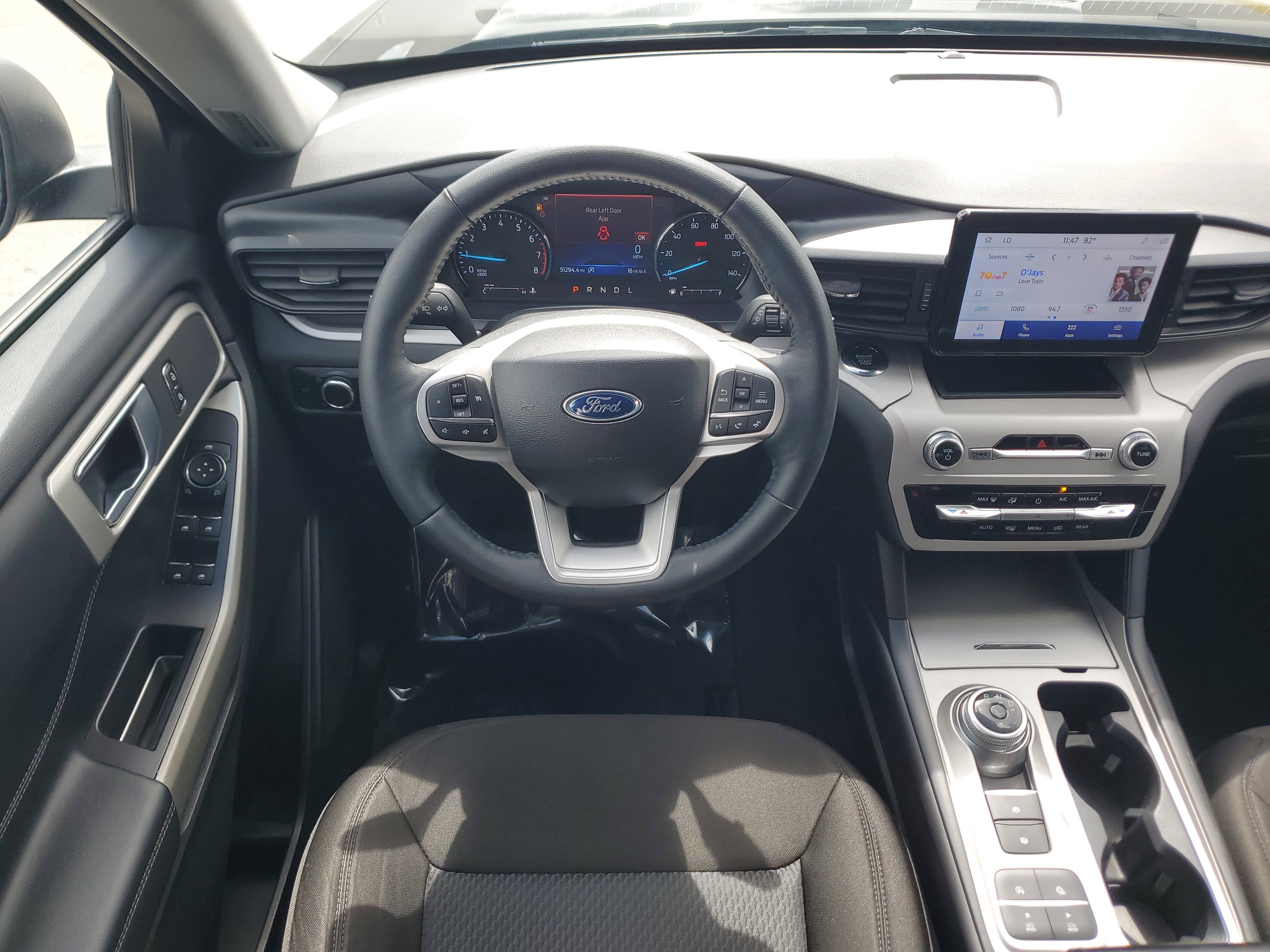 Used 2023 Ford Explorer XLT image 21