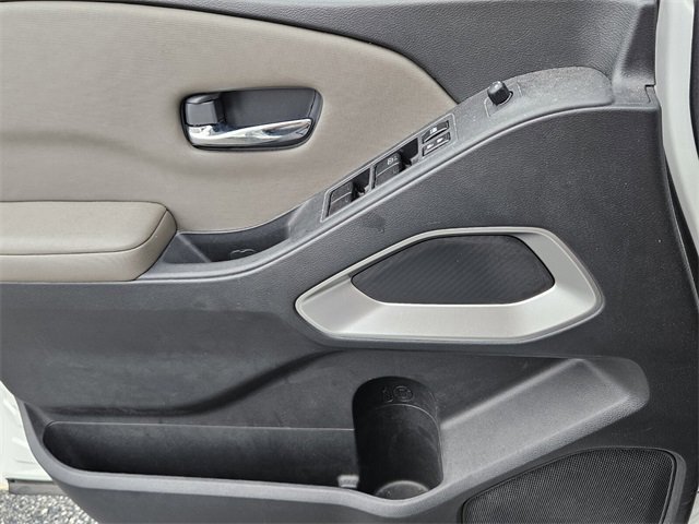 Used 2022 Nissan Frontier SV image 27