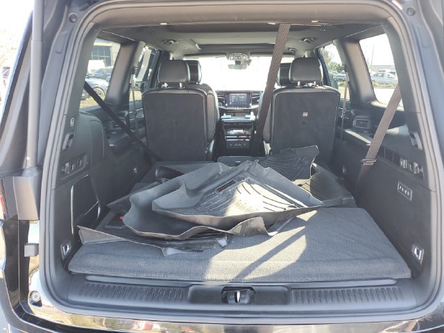Used 2022 Jeep Wagoneer Series III AWD/4WD image 8