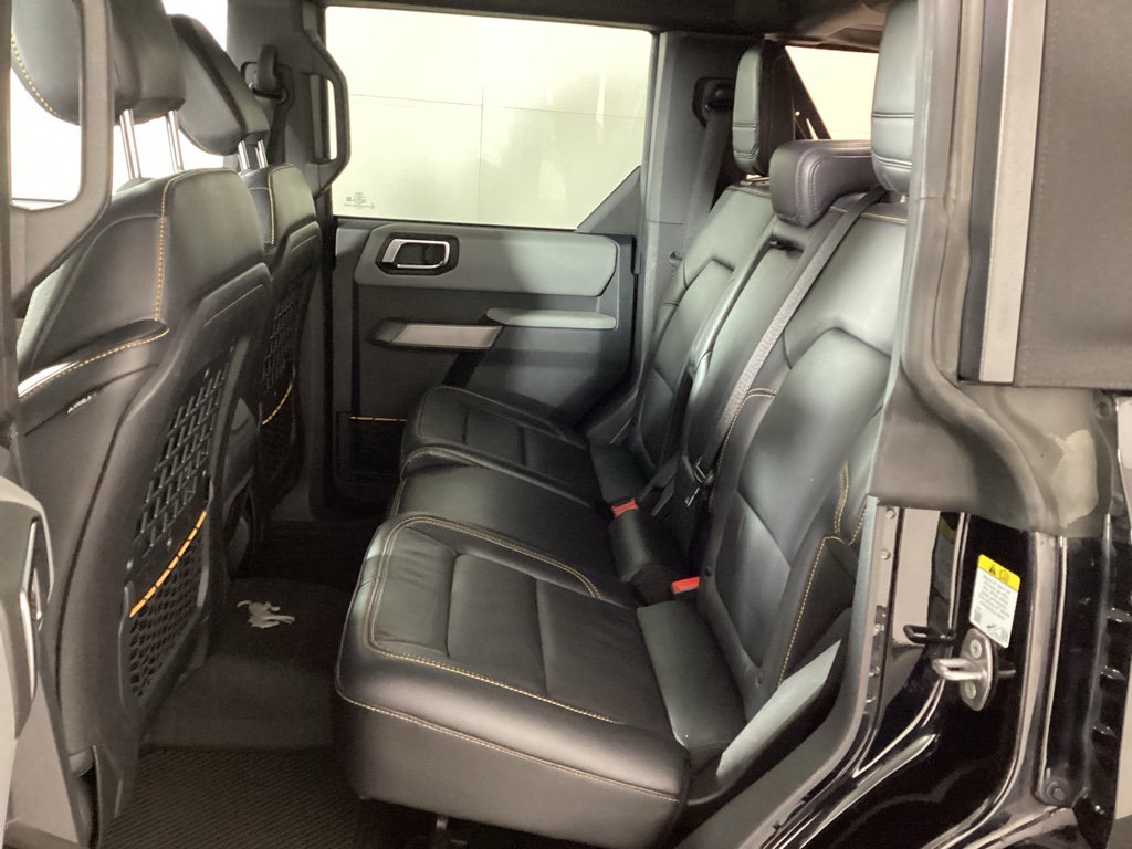 Used 2022 Ford Bronco Badlands w/ Sasquatch Package image 13