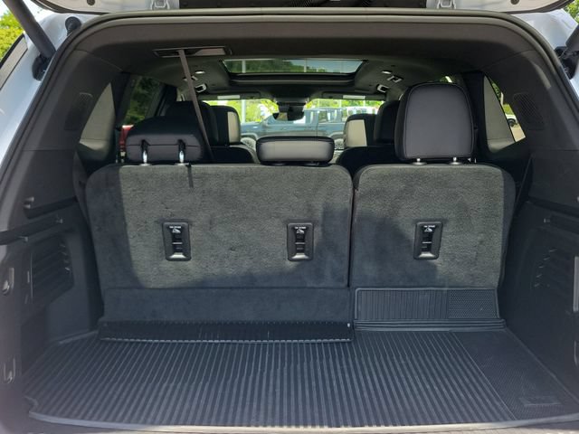 Used 2025 Buick Enclave Avenir w/ Super Cruise Package AWD/4WD image 6