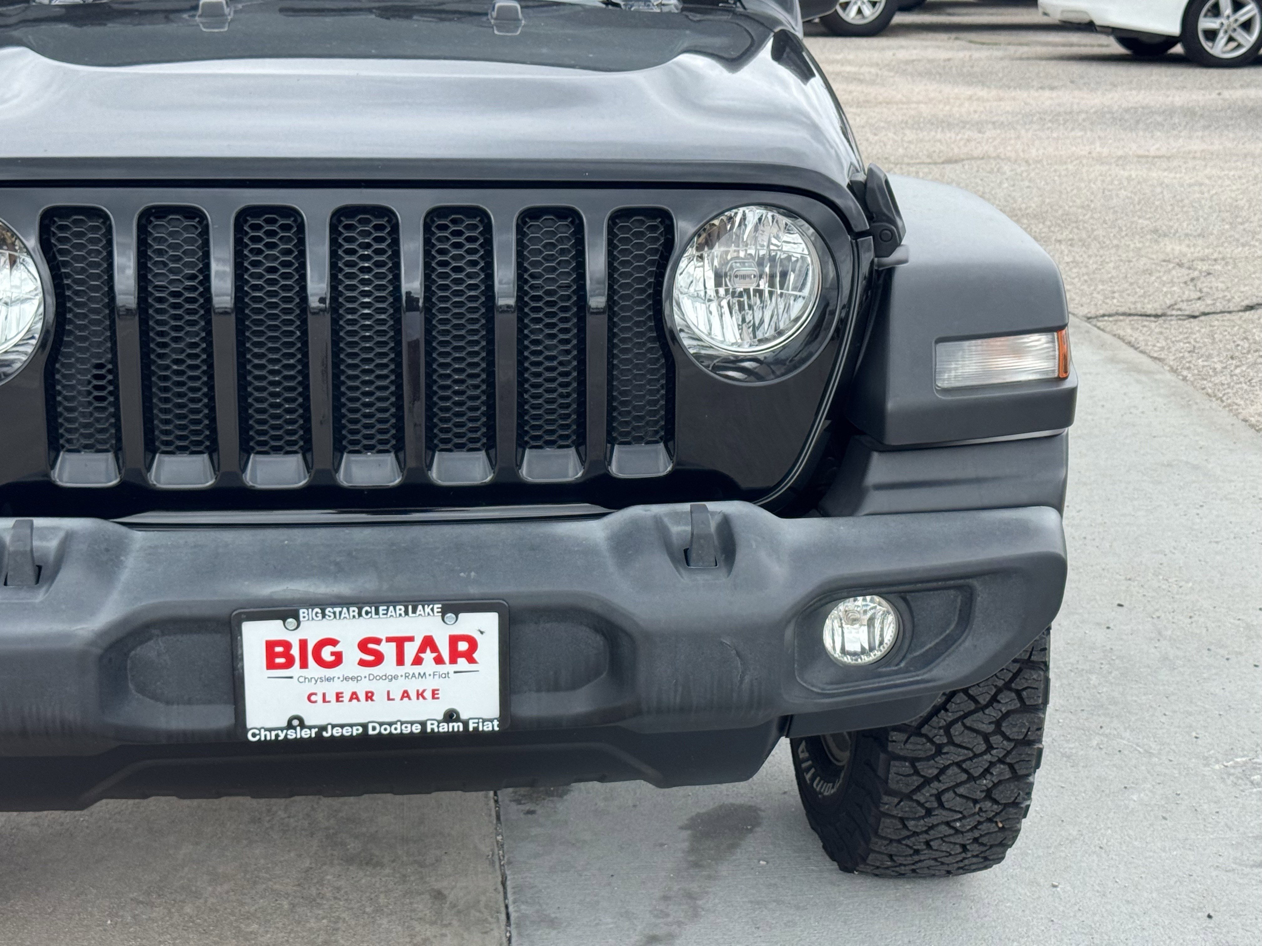 Used 2022 Jeep Wrangler Unlimited Sport AWD/4WD image 5