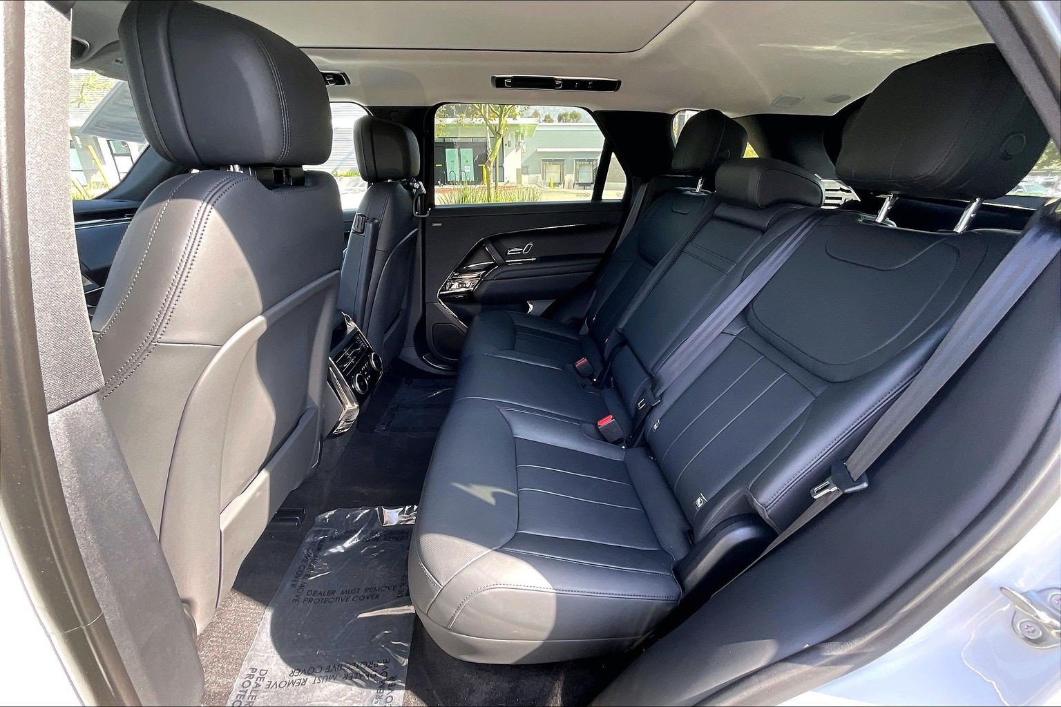Used 2023 Land Rover Range Rover Sport SE AWD/4WD image 19