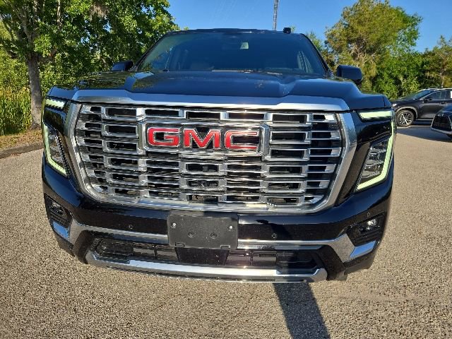 Used 2025 GMC Yukon Denali AWD/4WD image 8