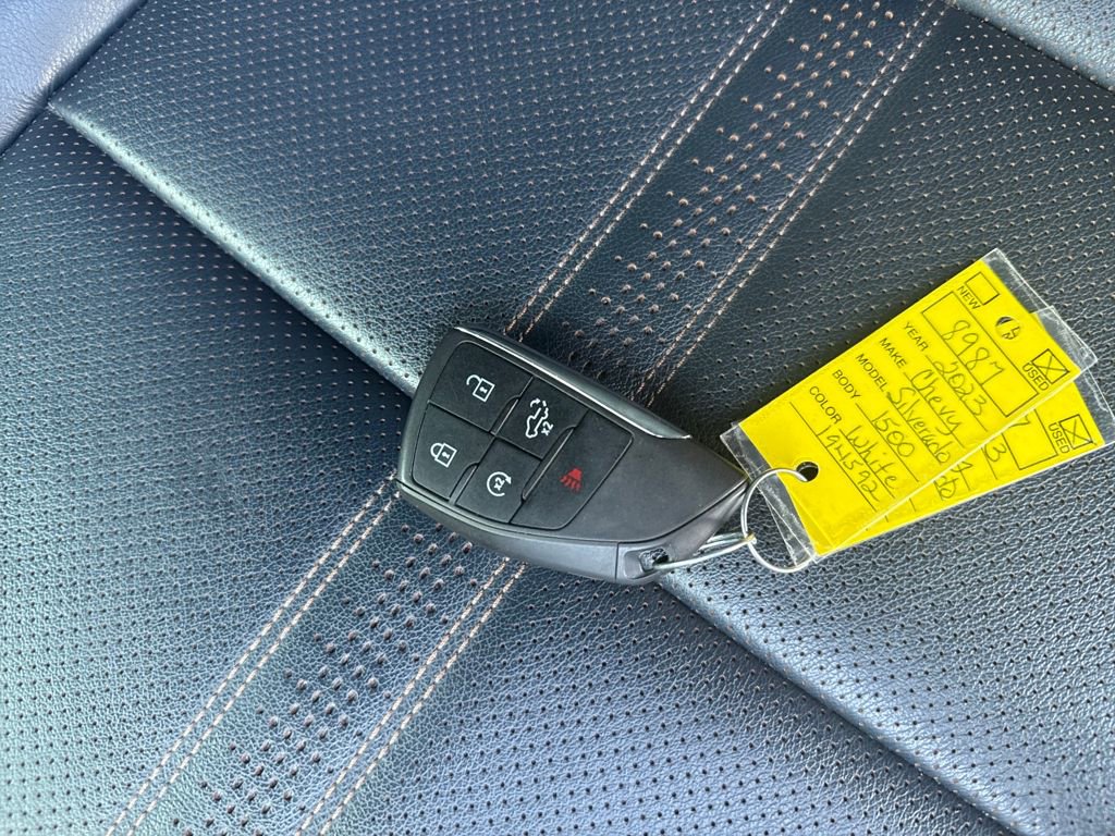 Used 2023 Chevrolet Silverado 1500 High Country w/ Technology Package image 36