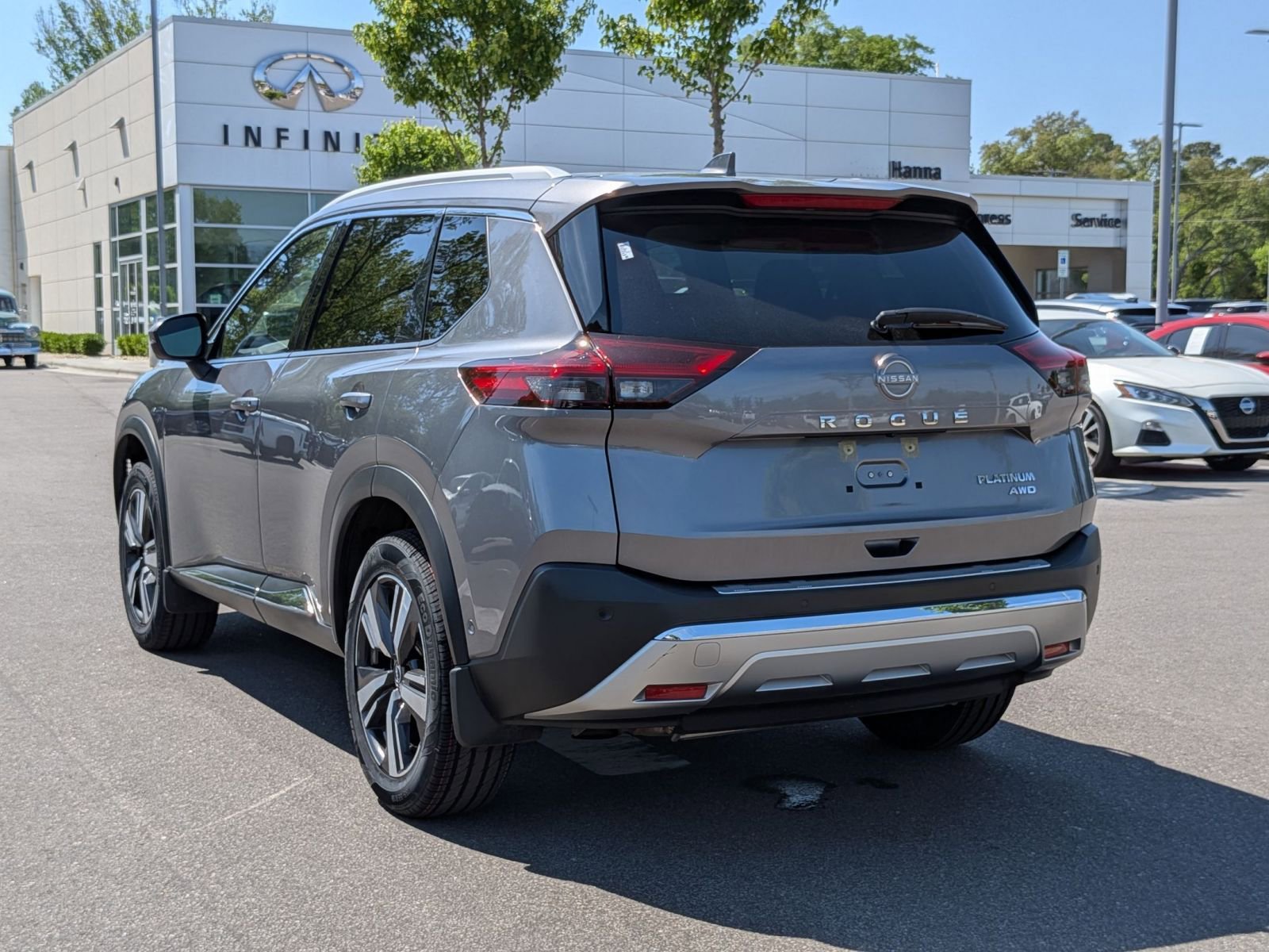 Used 2023 Nissan Rogue Platinum w/ Platinum Premium Package AWD/4WD image 5