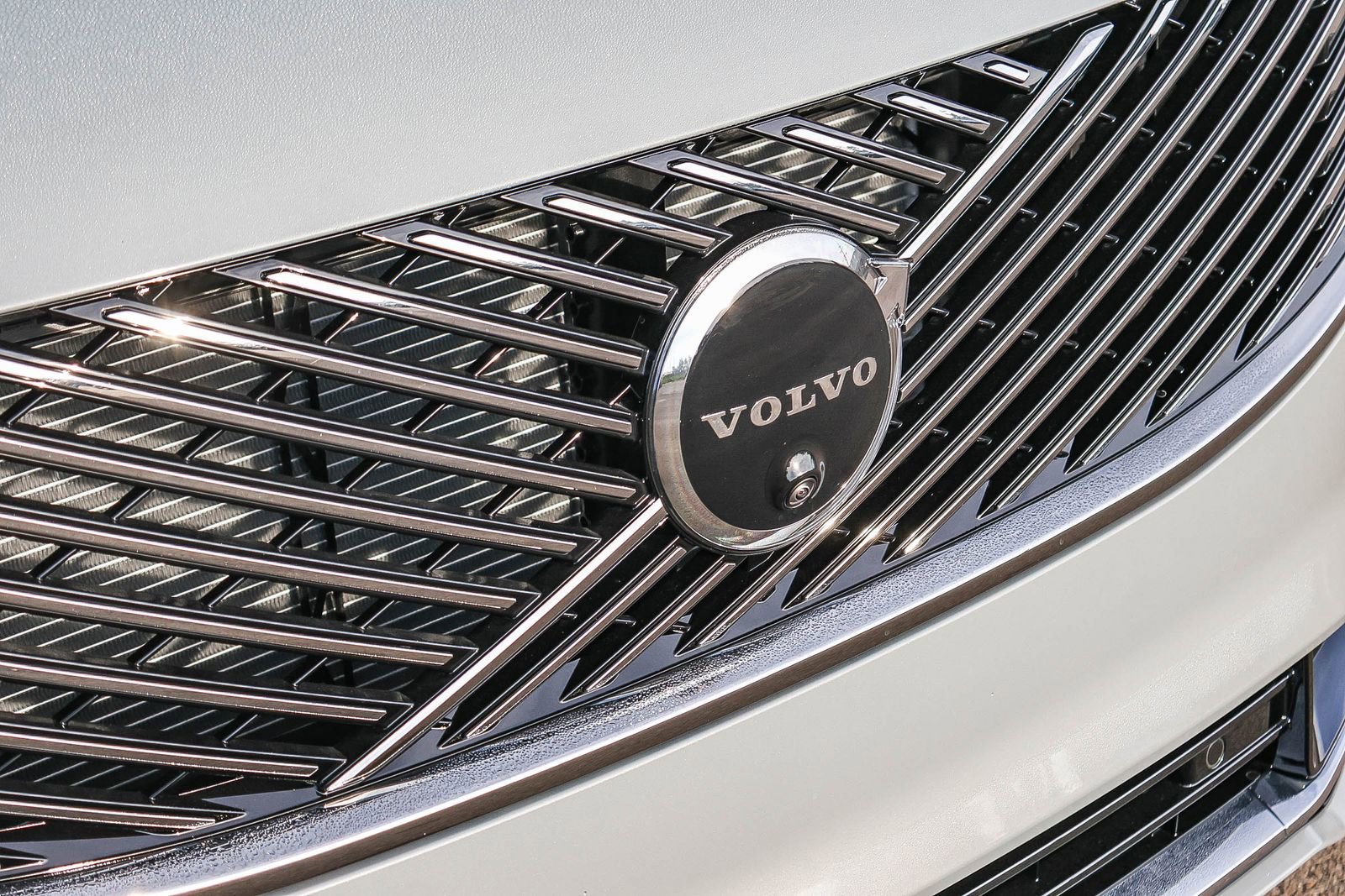 New 2026 Volvo XC90 T8 Plus w/ Protection Package image 16