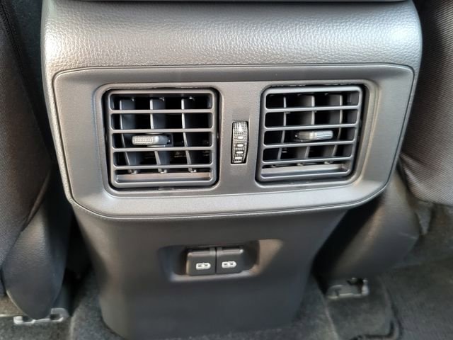 Used 2025 Toyota RAV4 XLE w/ Convenience Package image 33