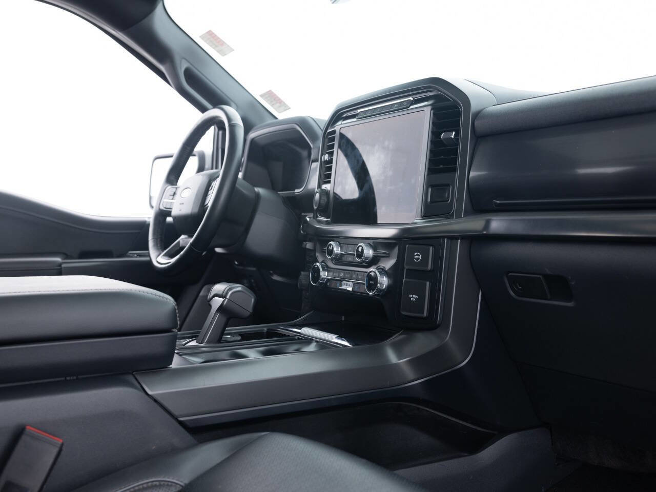 Used 2024 Ford F150 Lariat w/ Bed Utility Package AWD/4WD image 34