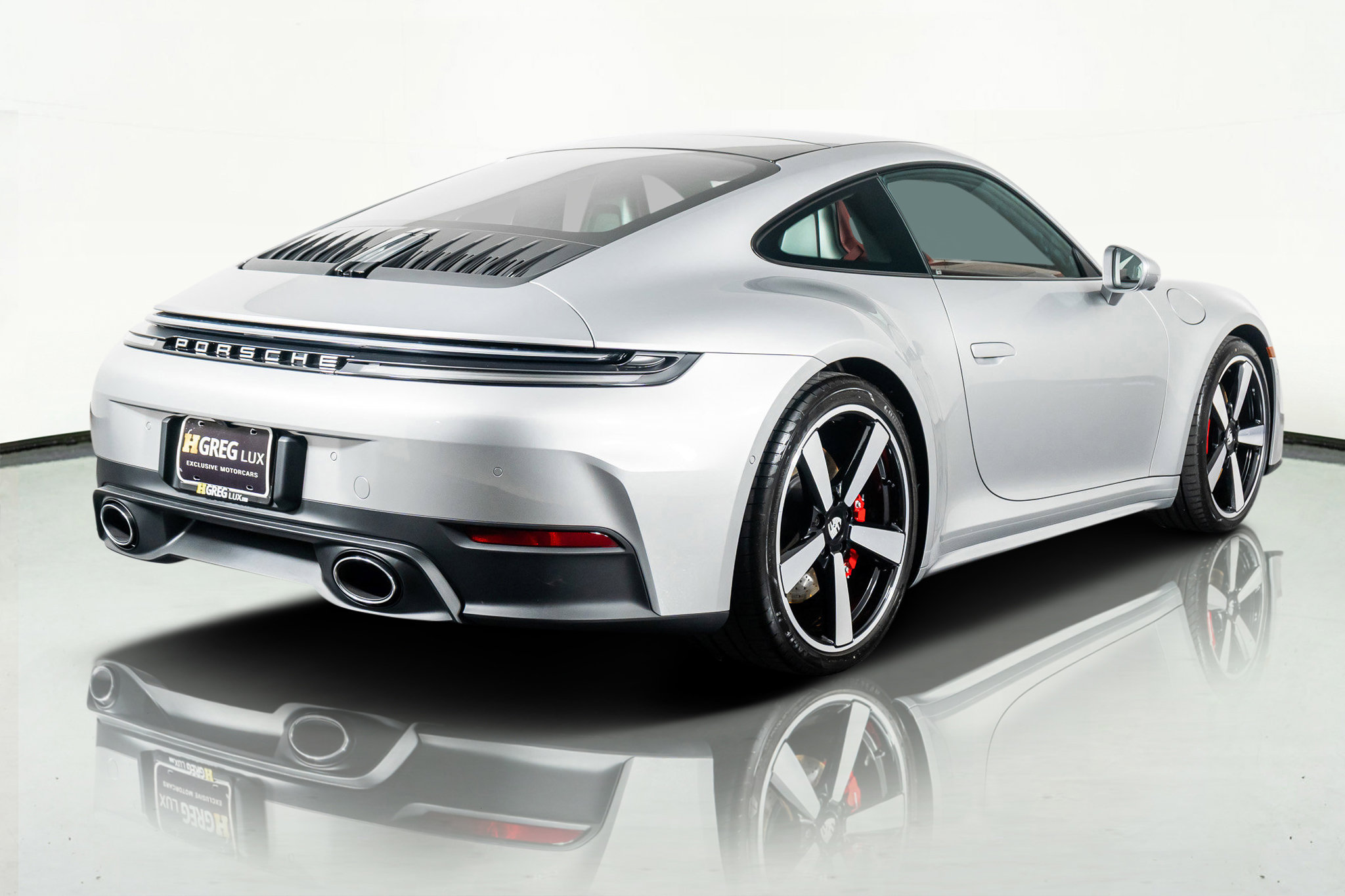 Used 2025 Porsche 911 Carrera S w/ Premium Package RWD image 11