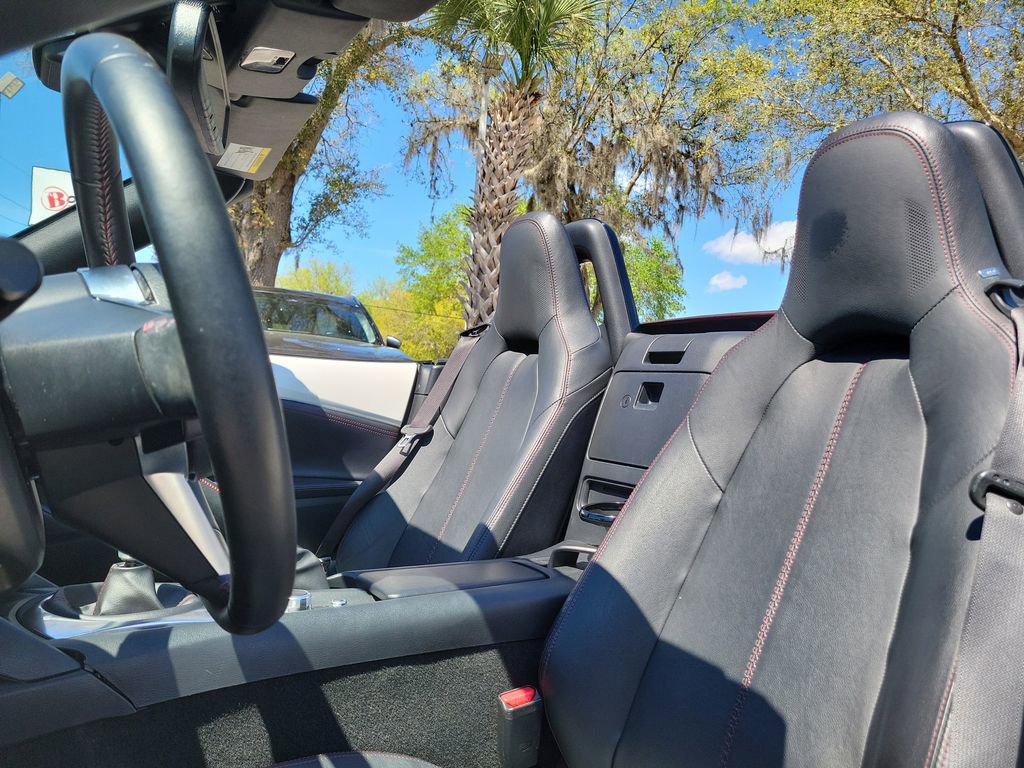 Used 2018 MAZDA MX-5 Miata Grand Touring image 16