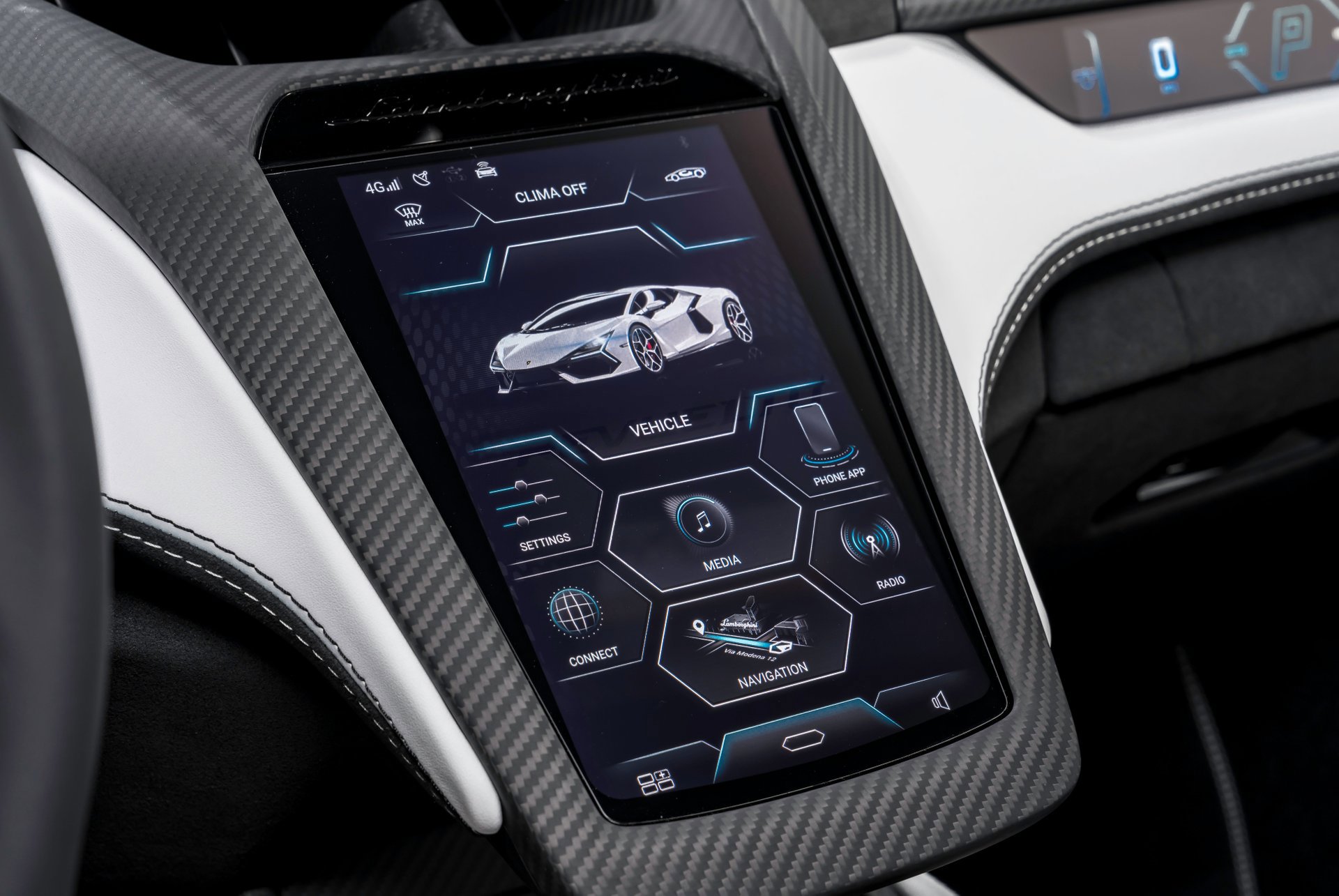 Used 2024 Lamborghini Revuelto image 18
