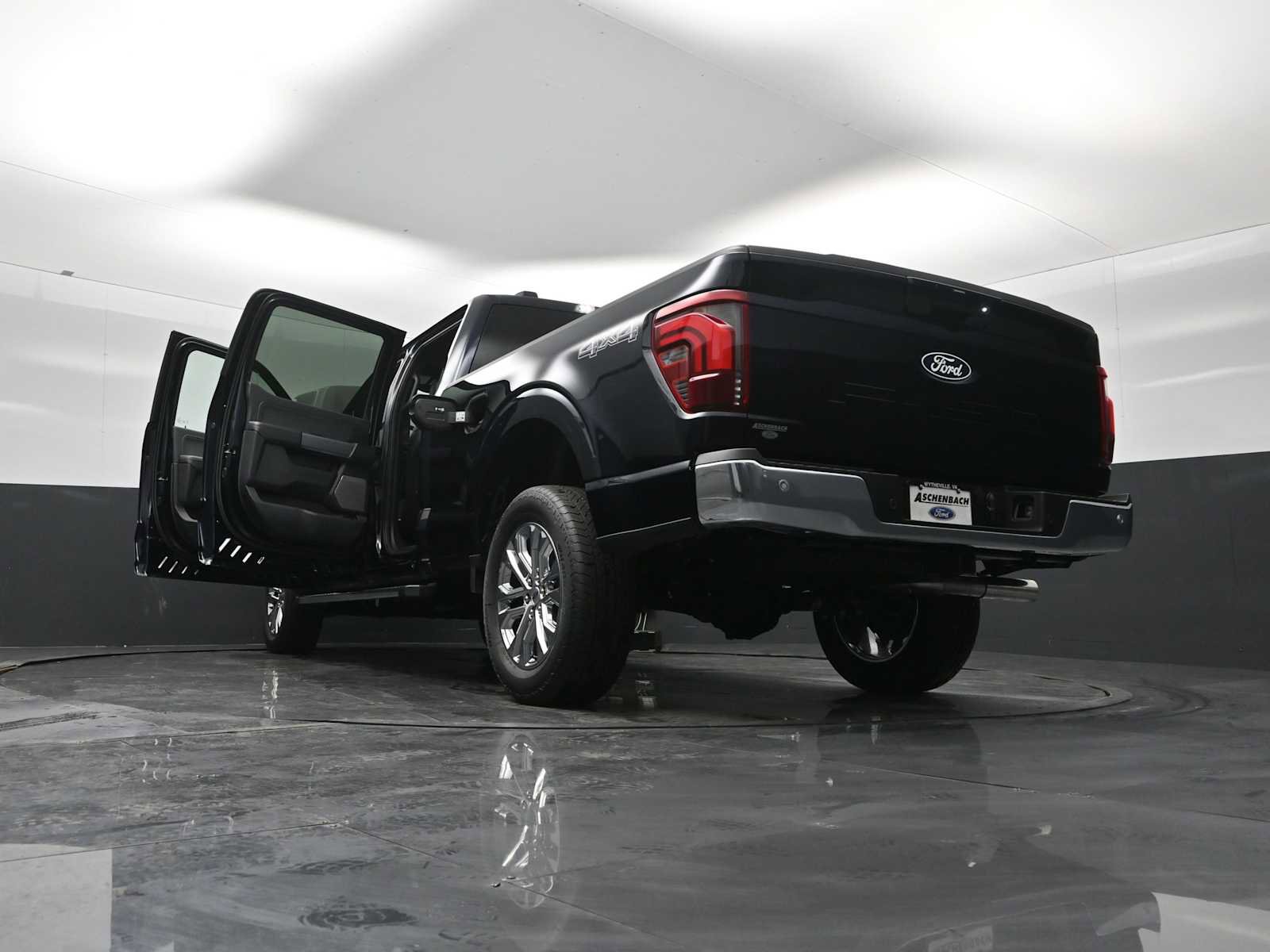 New 2026 Ford F150 Lariat w/ Equipment Group 502A High image 39