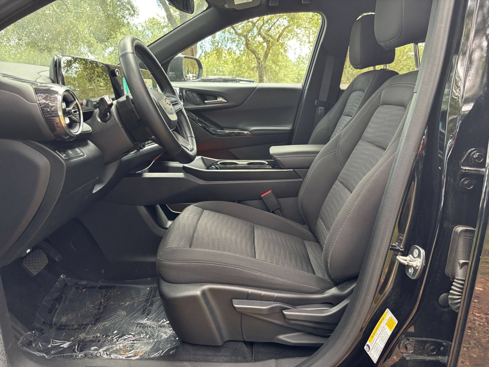 Used 2025 Chevrolet Equinox LT FWD image 26