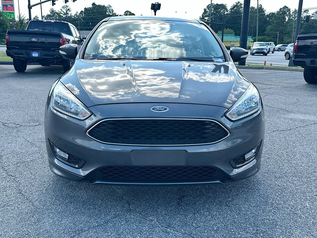 Used 2015 Ford Focus SE w/ SE Sport Package FWD image 5