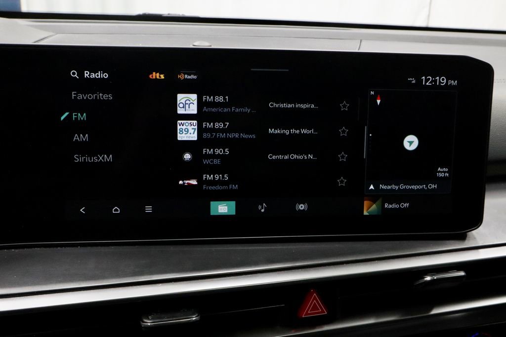 Used 2025 Kia Sorento S w/ Panoramic Sunroof Package image 4