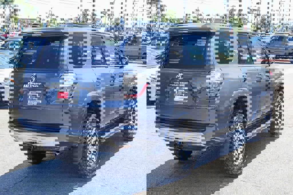 Used 2024 Toyota 4Runner TRD Off-Road image 4