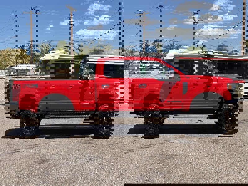 Used 2020 Ford F250 Lariat w/ Lariat Ultimate Package image 3