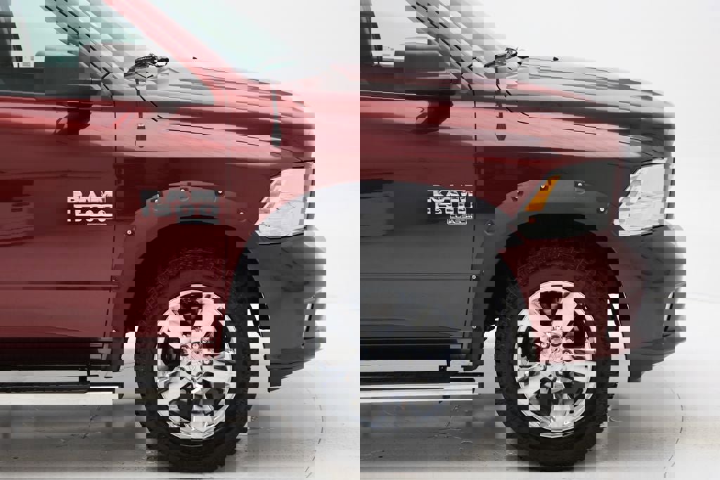 Used 2019 RAM 1500 Express w/ Express Value Package image 3