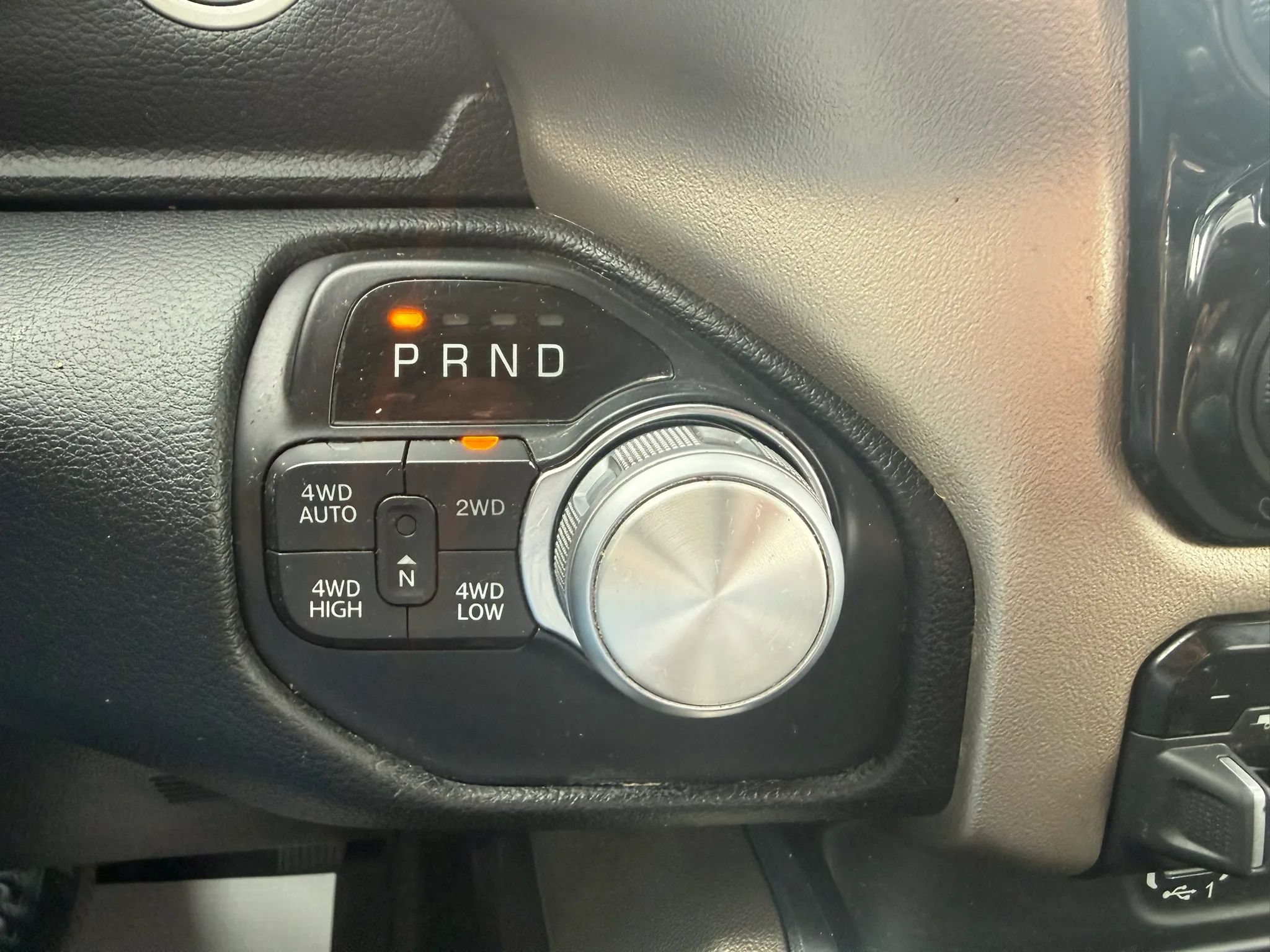 Used 2020 RAM 1500 Laramie AWD/4WD image 13