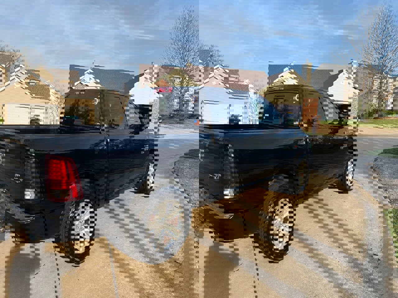 Used 2013 RAM 1500 Sport w/ Sport Premium Group image 12