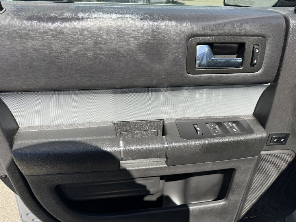 Used 2015 Ford Flex SEL w/ Equipment Group 202A FWD image 18