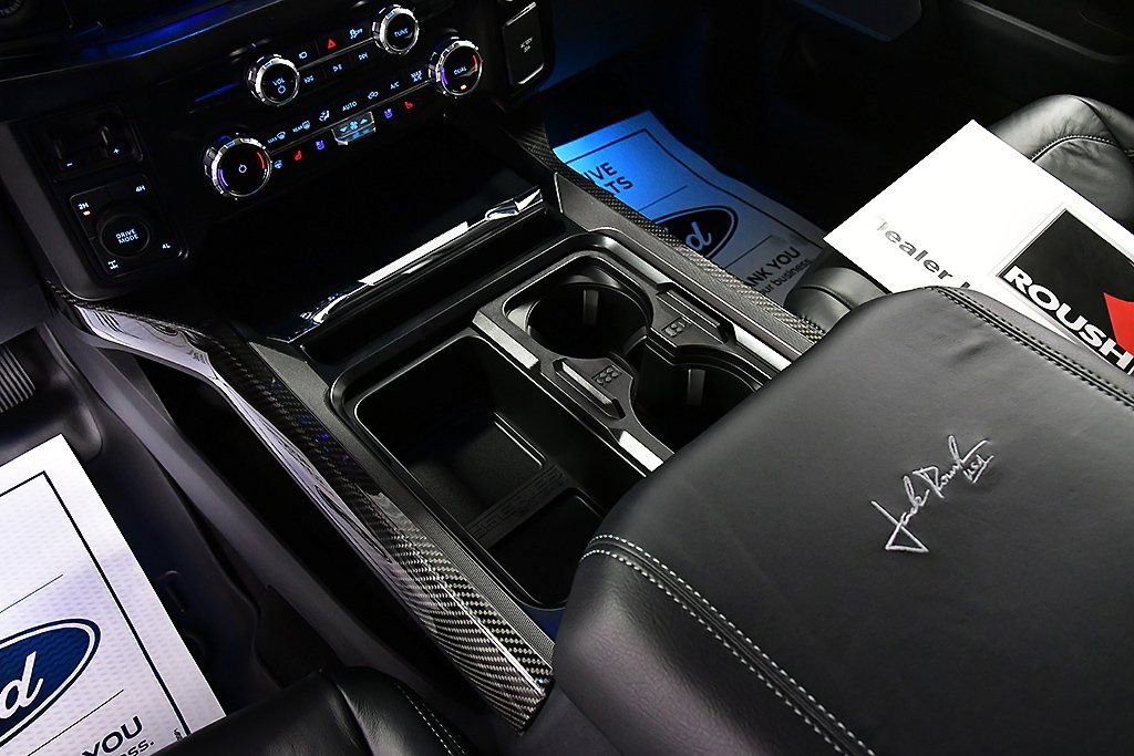 New 2026 Ford F250 Lariat w/ Black Appearance Package image 28