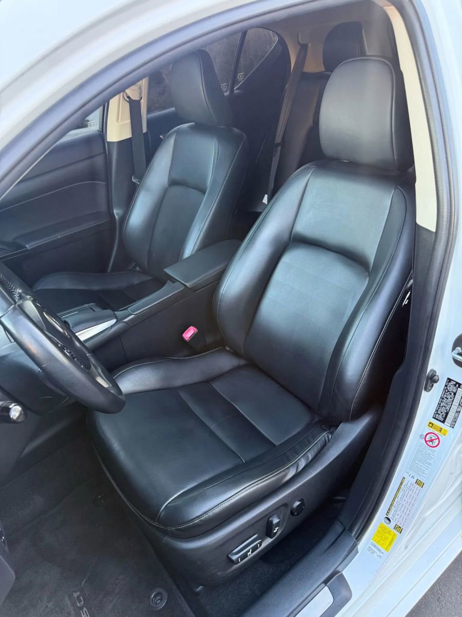 Used 2014 Lexus CT 200h Premium image 21