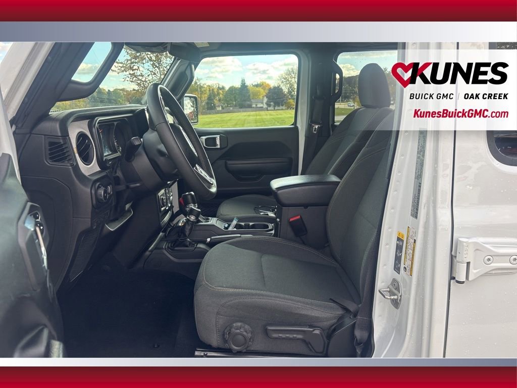 Used 2024 Jeep Wrangler Sport S image 9